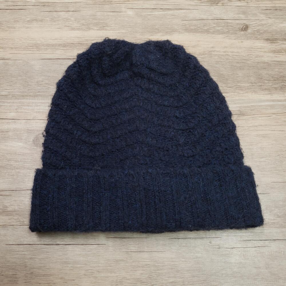 Vince Camuto Hat Beanie Knit Womens One Size Blue Chevron Cuff Winter Warm